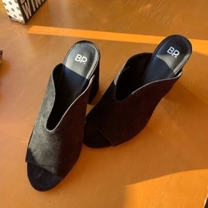 Black mule peep toe heels!